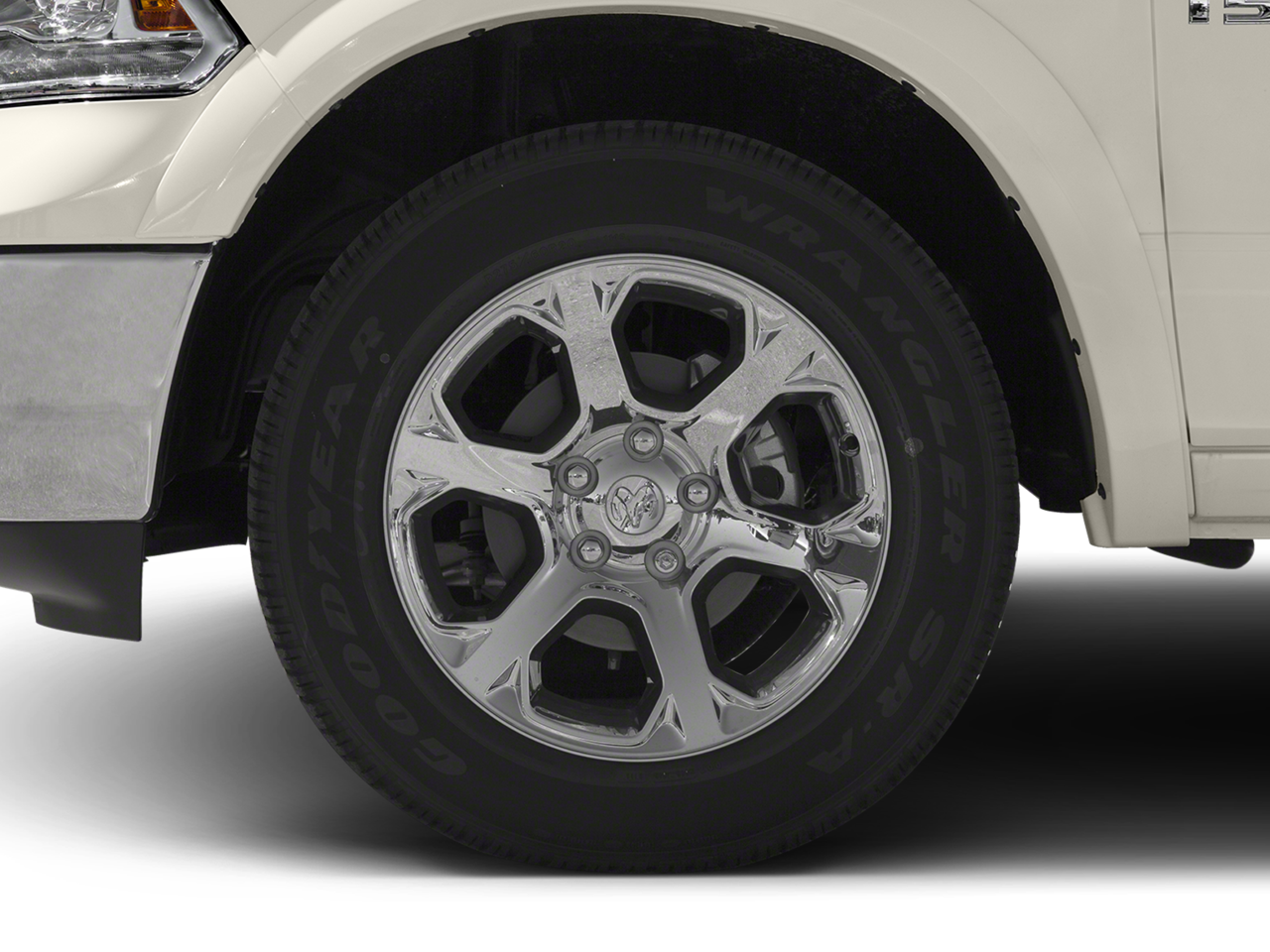2017 RAM 1500 Laramie Quad Cab 4x4 6'4" Box
