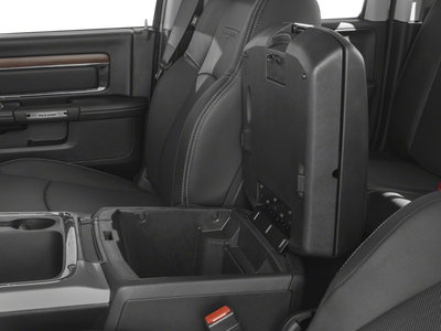 2017 RAM 1500 Laramie Quad Cab 4x4 6'4" Box