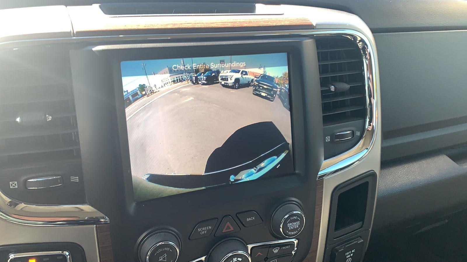 2017 RAM 1500 Laramie Quad Cab 4x4 6'4" Box