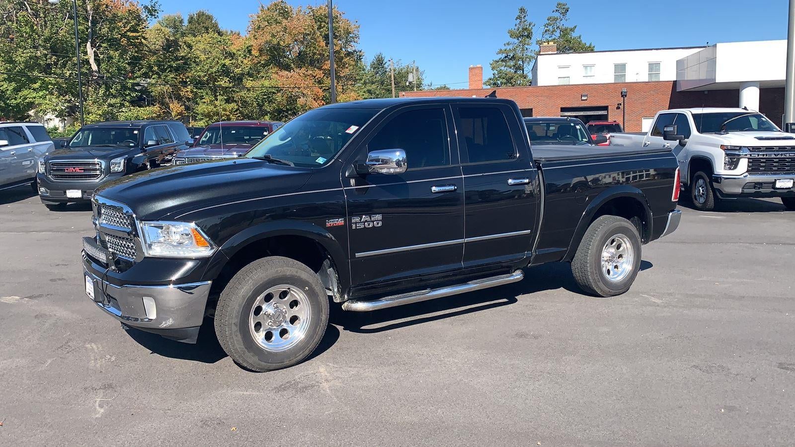 2017 RAM 1500 Laramie Quad Cab 4x4 6'4" Box