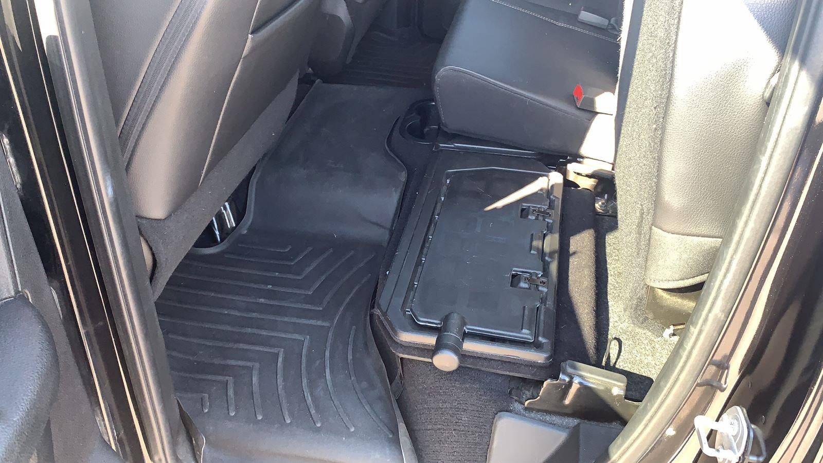 2017 RAM 1500 Laramie Quad Cab 4x4 6'4" Box