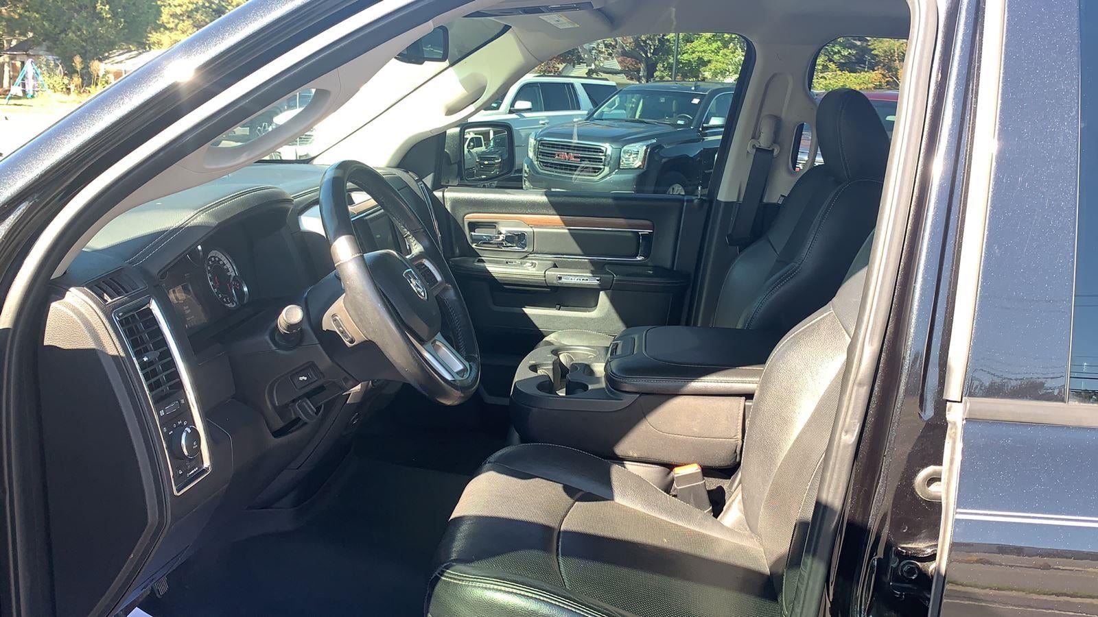 2017 RAM 1500 Laramie Quad Cab 4x4 6'4" Box