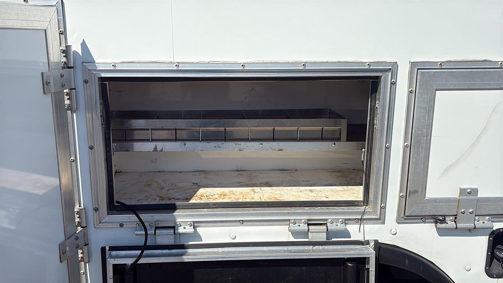 2024 Ford E-Series Cutaway E-350 SRW 138" WB