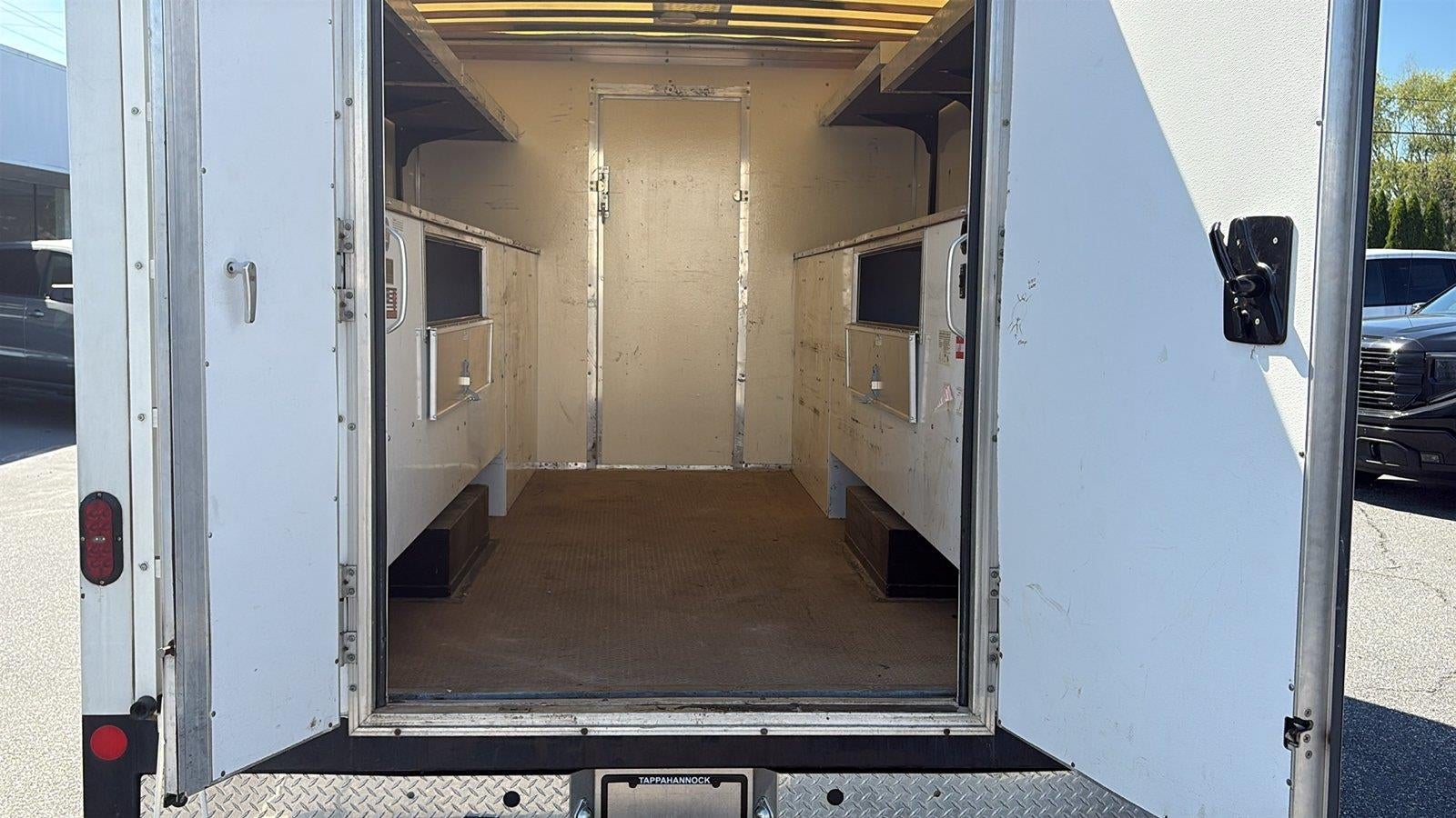2024 Ford E-Series Cutaway E-350 SRW 138" WB
