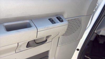 2024 Ford E-Series Cutaway E-350 SRW 138" WB