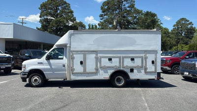 2021 Ford E-Series Cutaway Base