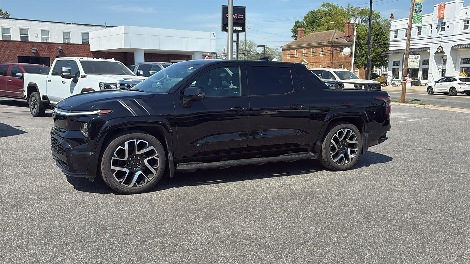 2024 Chevrolet Silverado EV RST