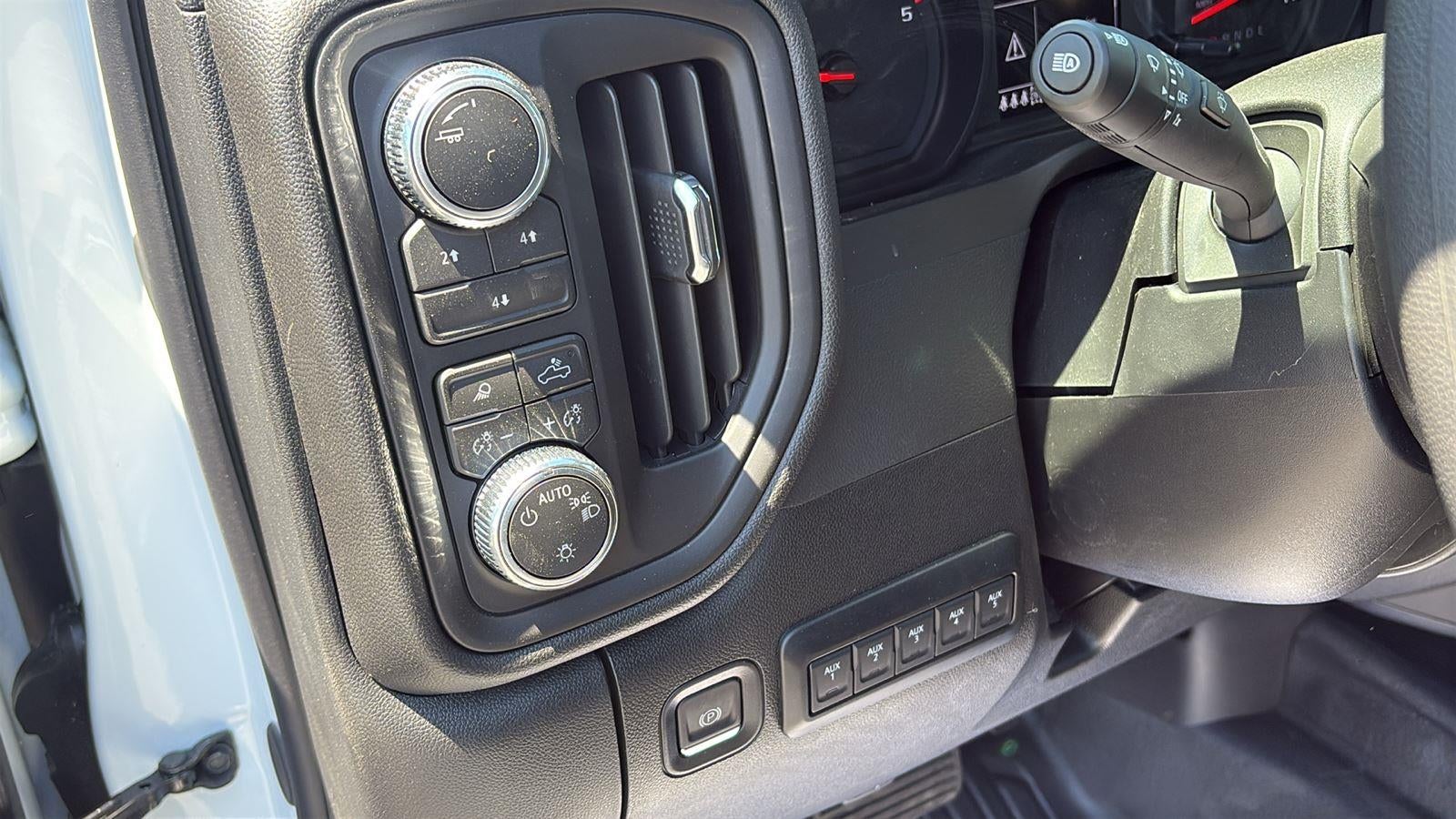 2026 GMC Sierra 3500 HD Chassis Cab Pro