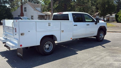 2026 GMC Sierra 3500 HD Chassis Cab Pro