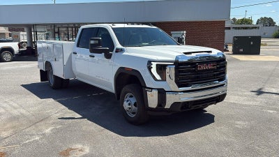 2026 GMC Sierra 3500 HD Chassis Cab Pro