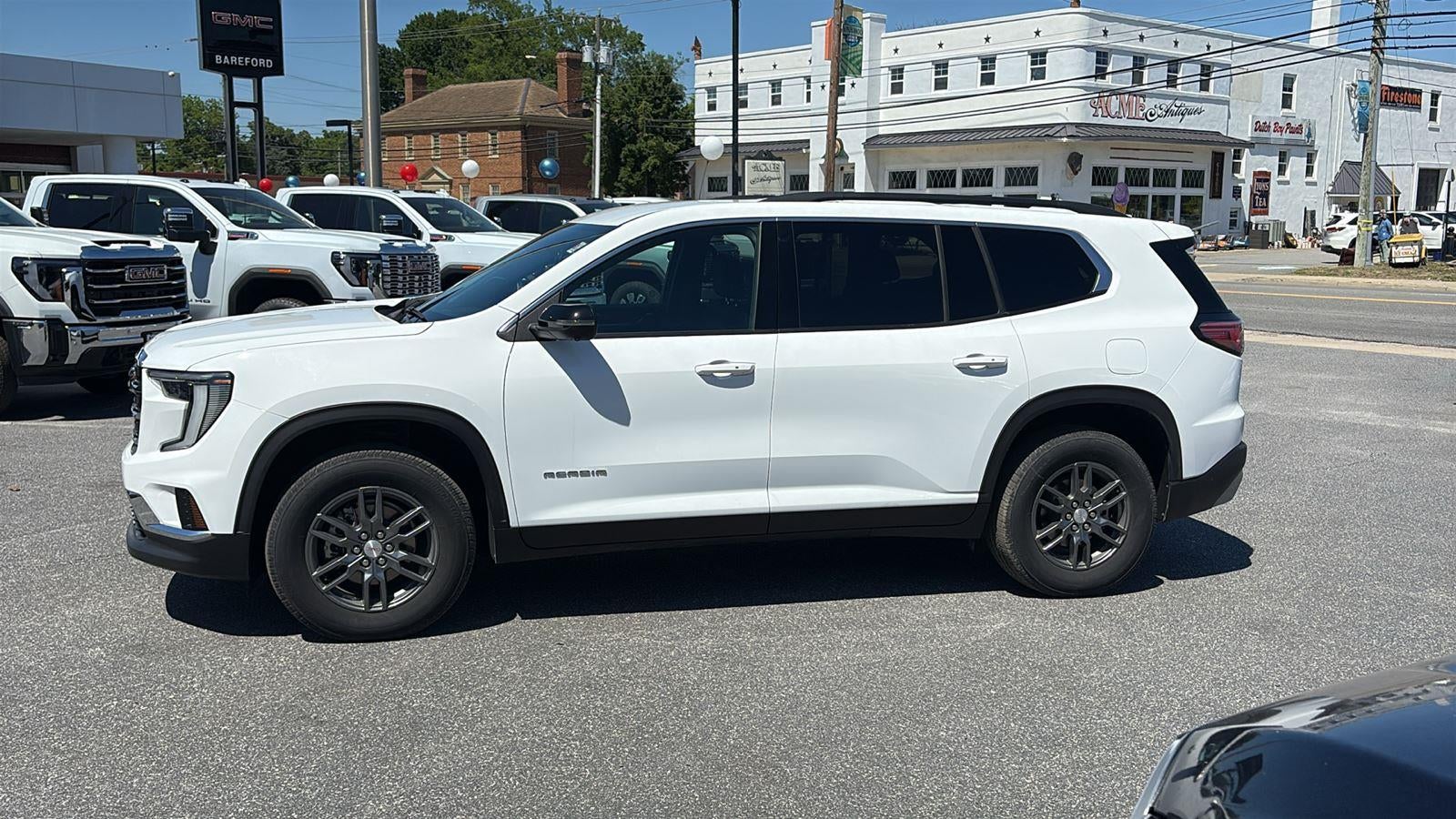 2025 GMC Acadia Elevation