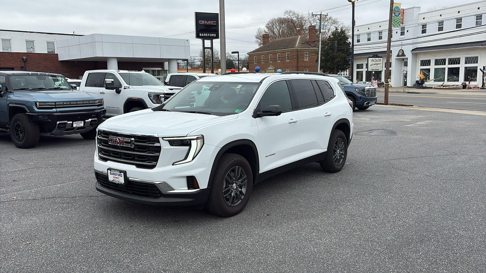 2025 GMC Acadia Elevation