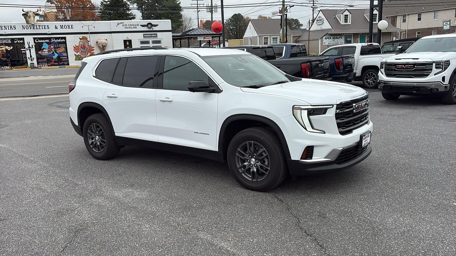 2025 GMC Acadia Elevation