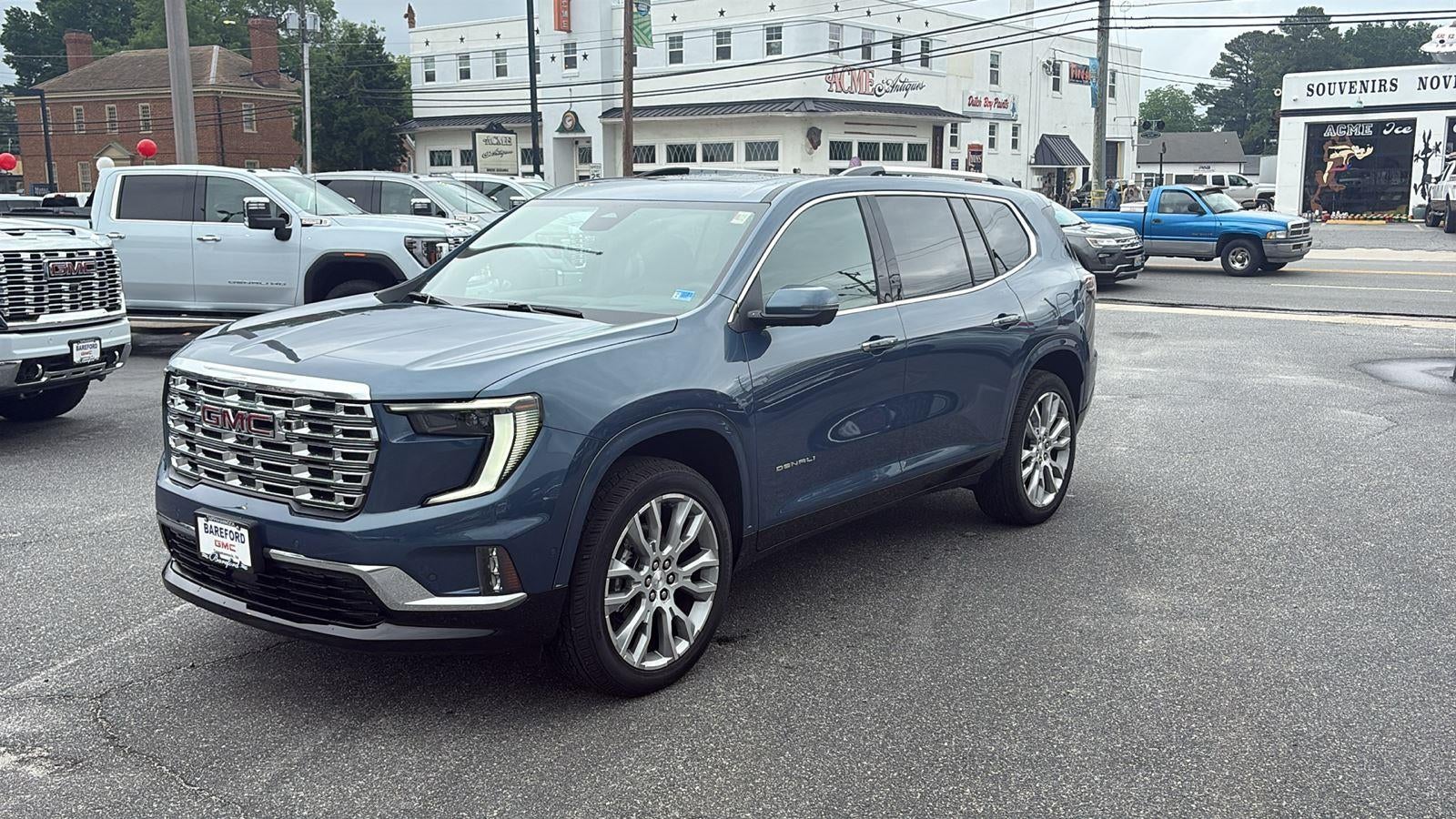 2026 GMC Acadia Denali FWD's photo