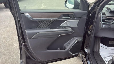 2025 GMC Acadia Denali