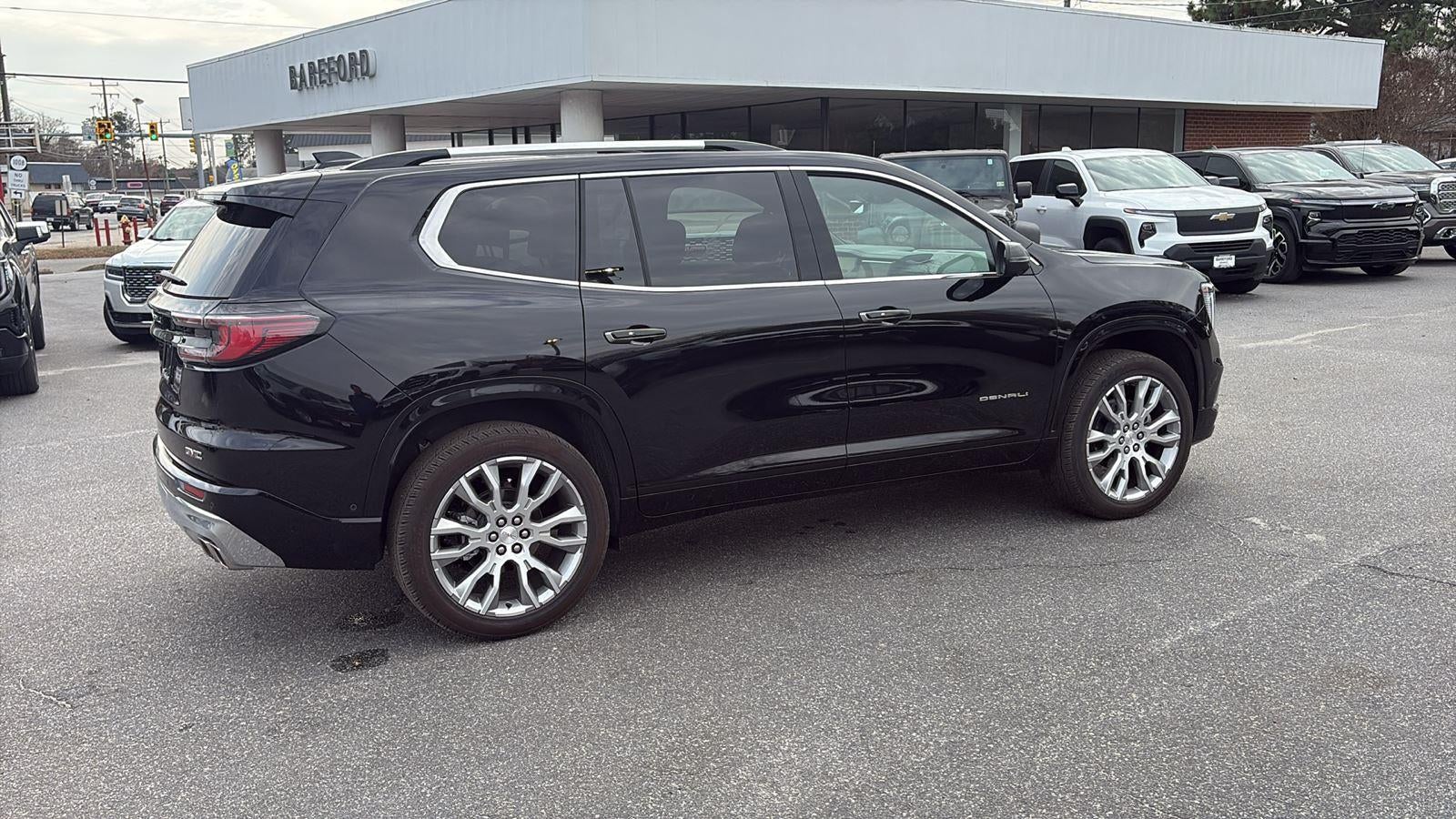 2025 GMC Acadia Denali