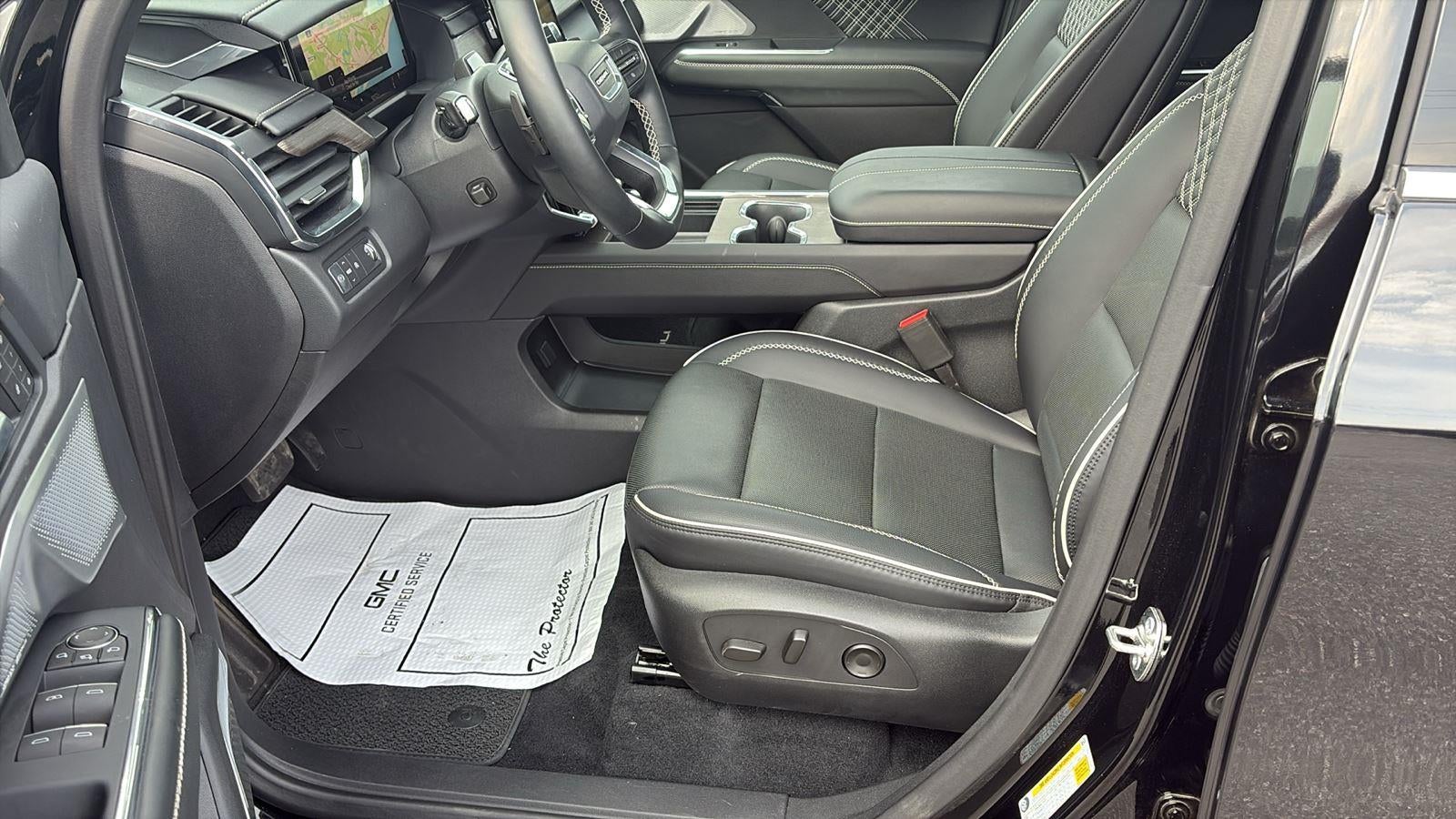 2025 GMC Acadia Denali