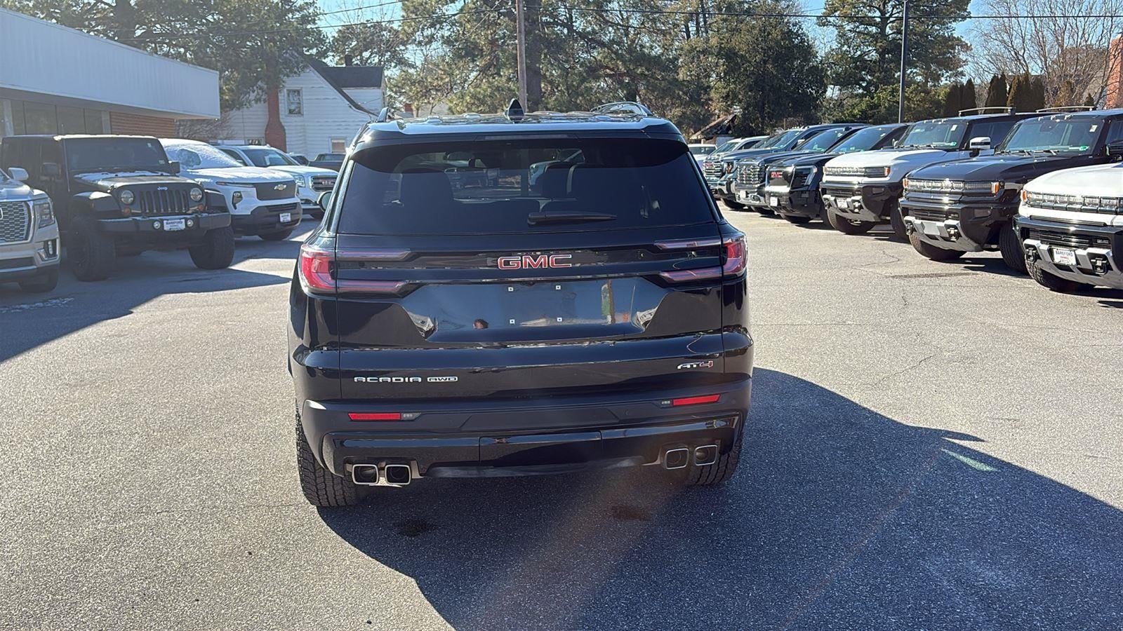 2024 GMC Acadia AT4