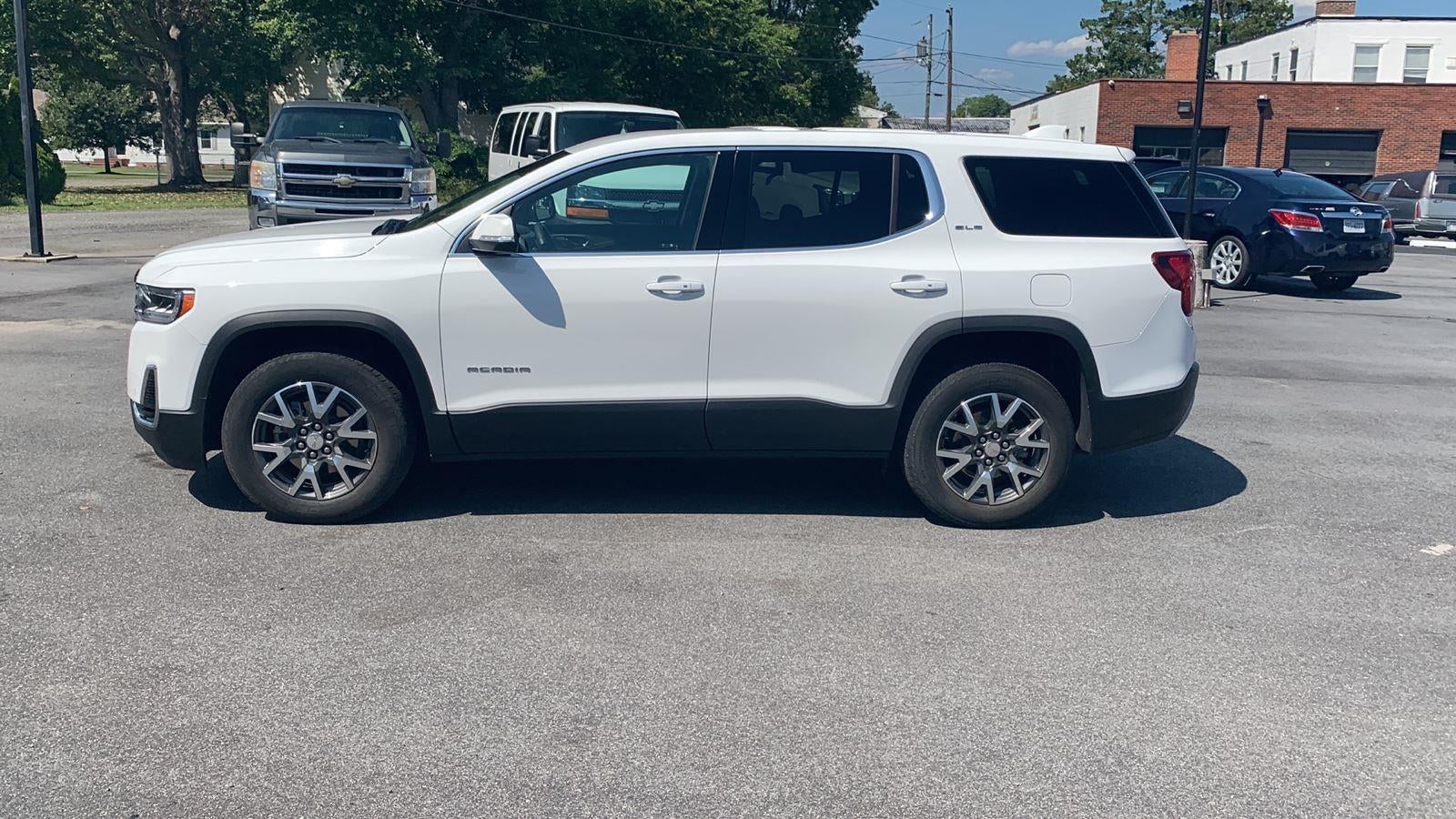 2023 GMC Acadia SLE