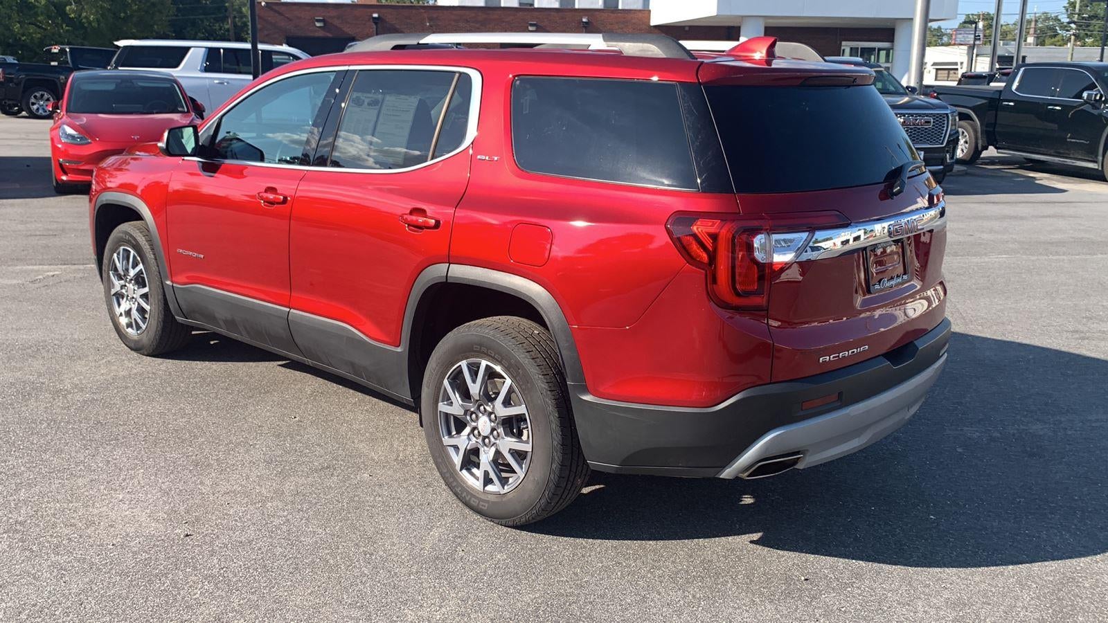 2023 GMC Acadia SLT