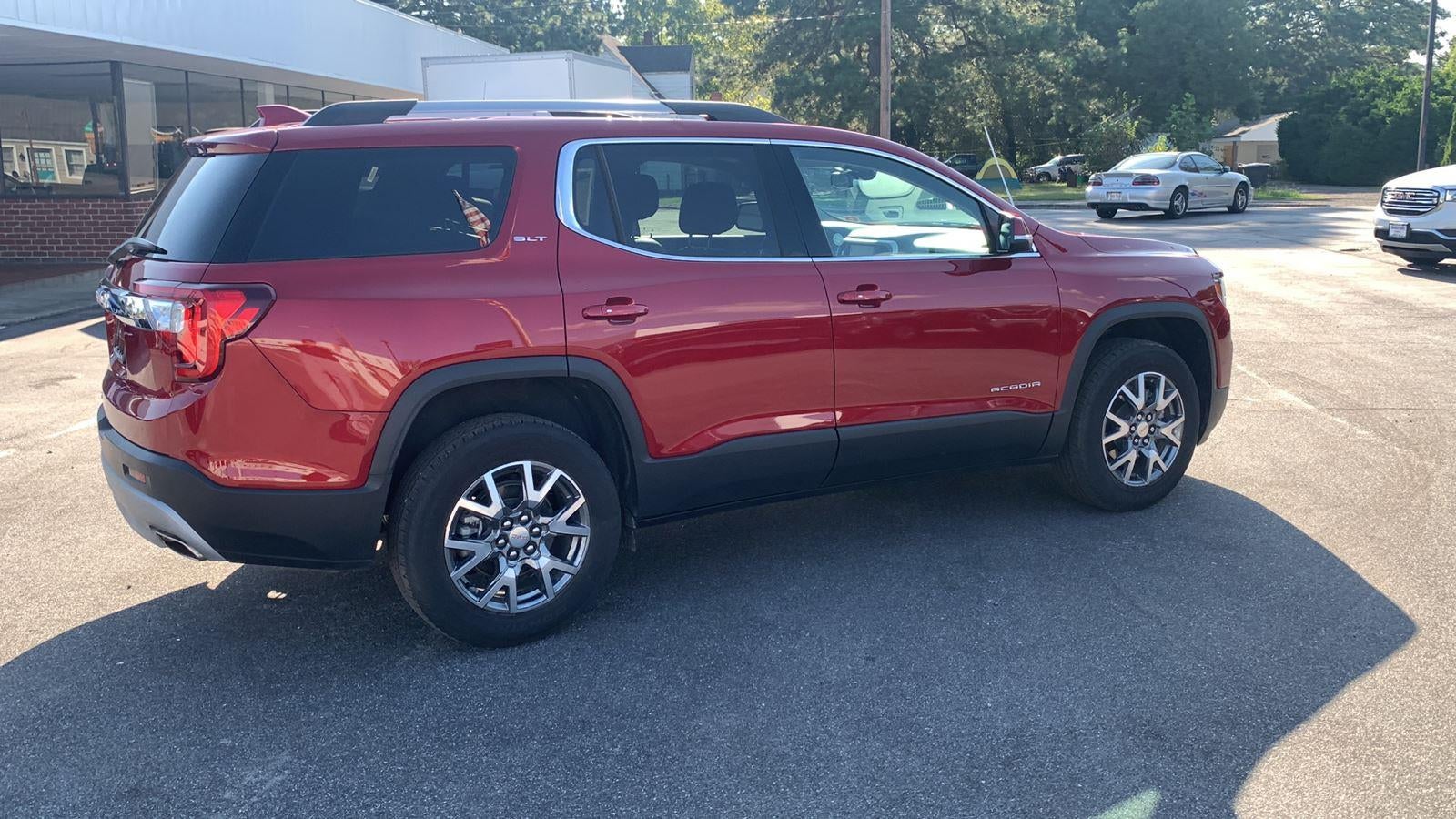 2023 GMC Acadia SLT