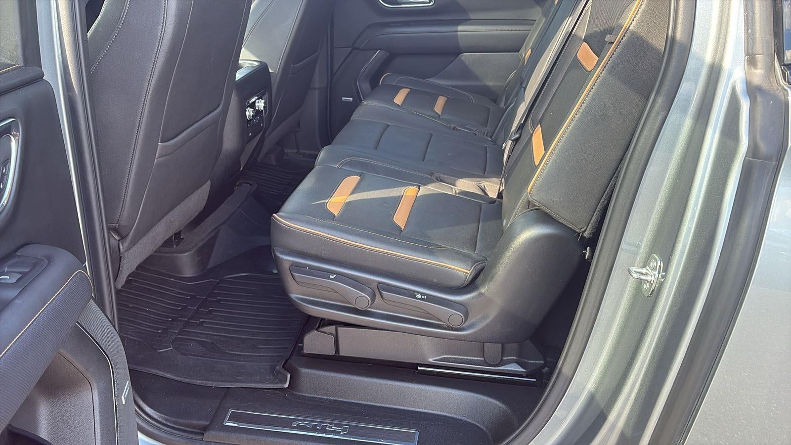 2023 GMC Yukon XL AT4