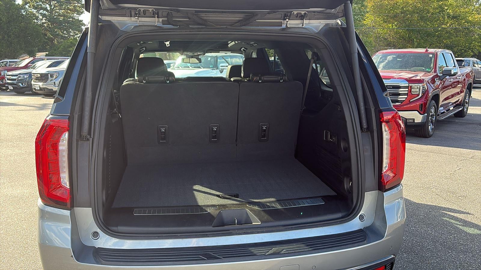 2023 GMC Yukon XL AT4