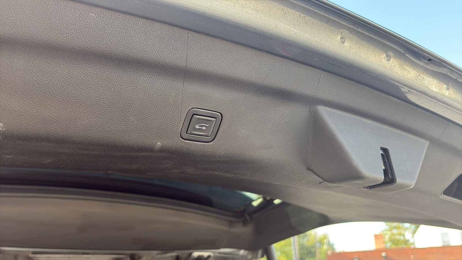 2023 GMC Yukon XL AT4