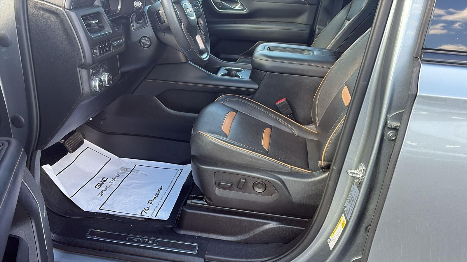 2023 GMC Yukon XL AT4