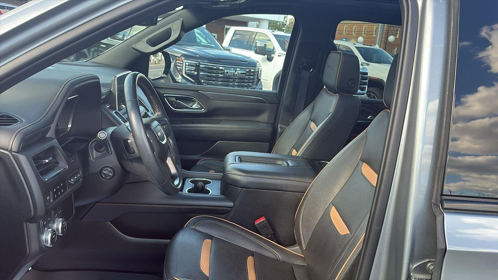 2023 GMC Yukon XL AT4