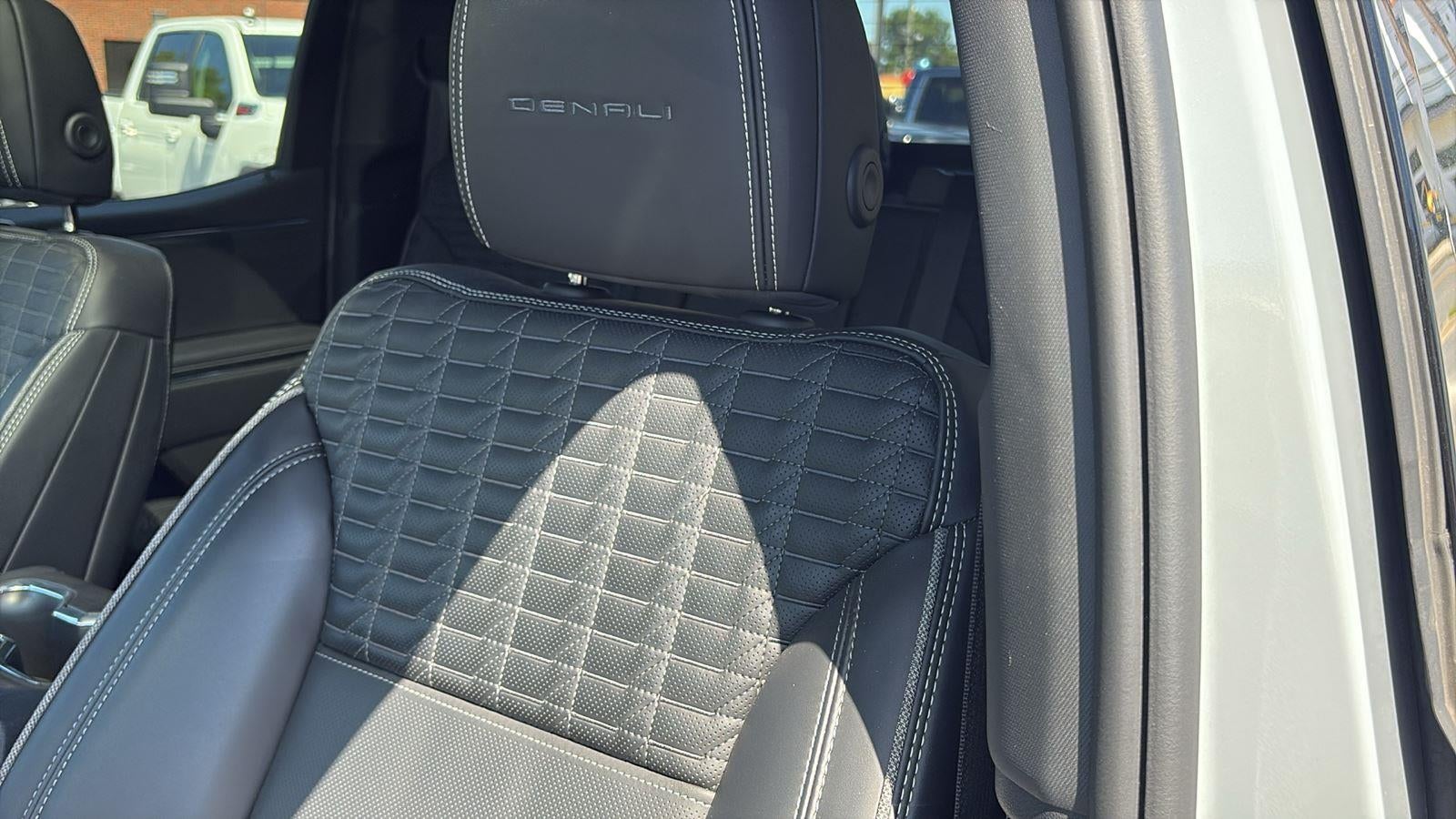 2024 GMC Sierra EV Denali Edition 1