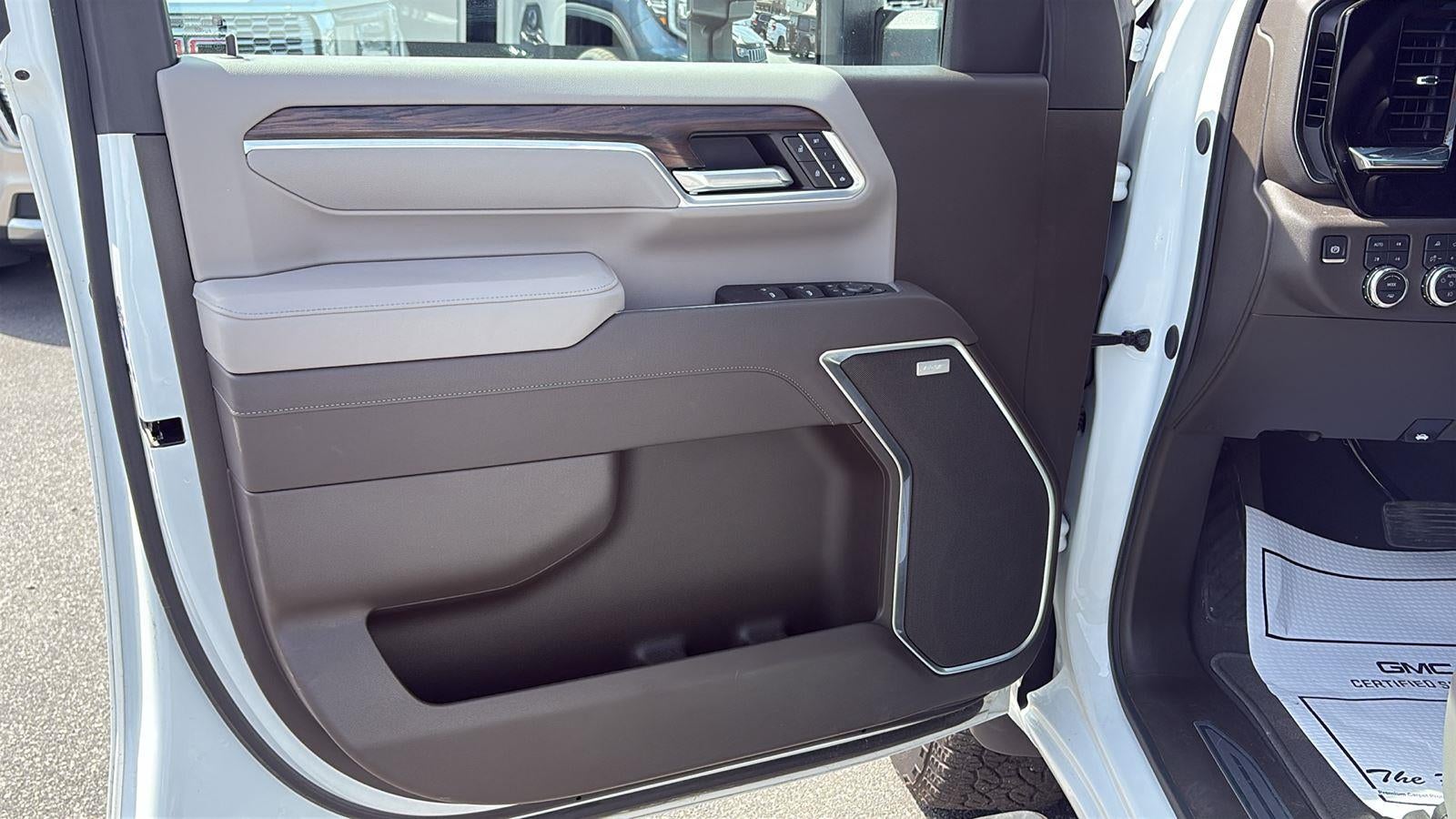 2025 GMC Sierra 2500 HD SLT