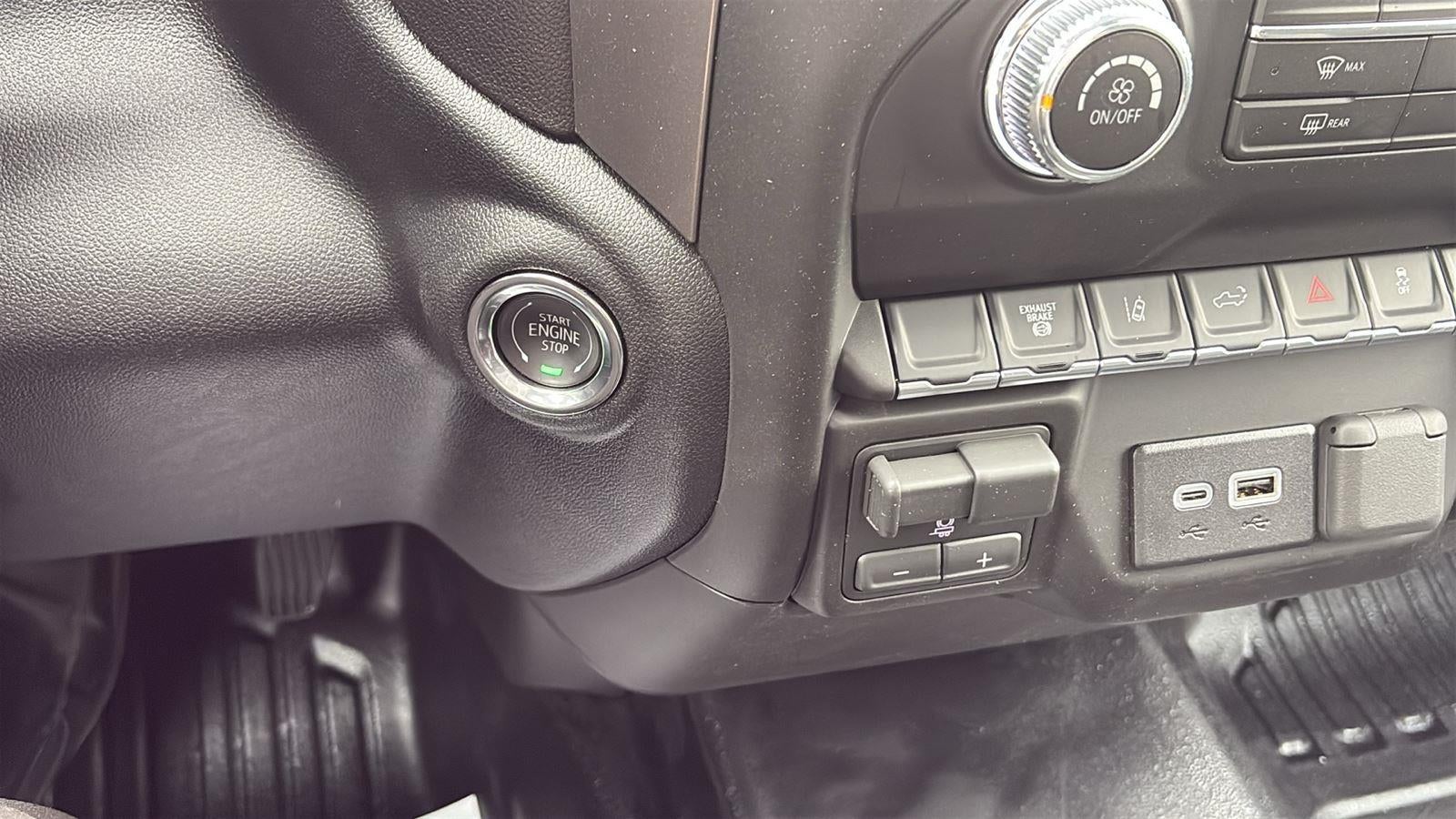 2026 GMC Sierra 3500 HD Pro DRW