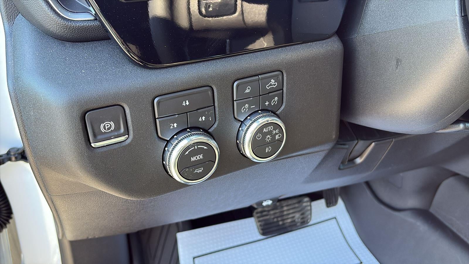 2026 GMC Sierra 3500 HD SLE