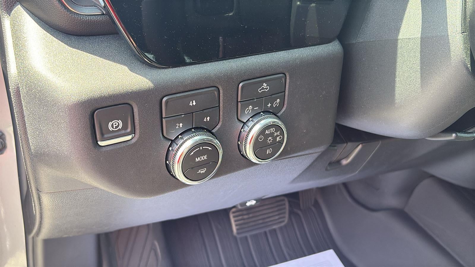 2026 GMC Sierra 3500 HD SLE DRW
