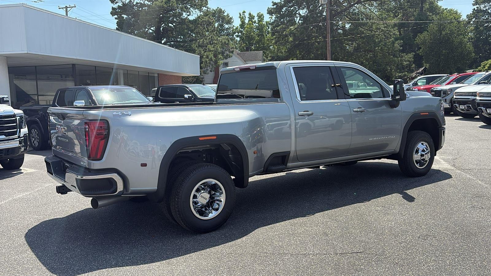 2026 GMC Sierra 3500HD SLE - Photo 39