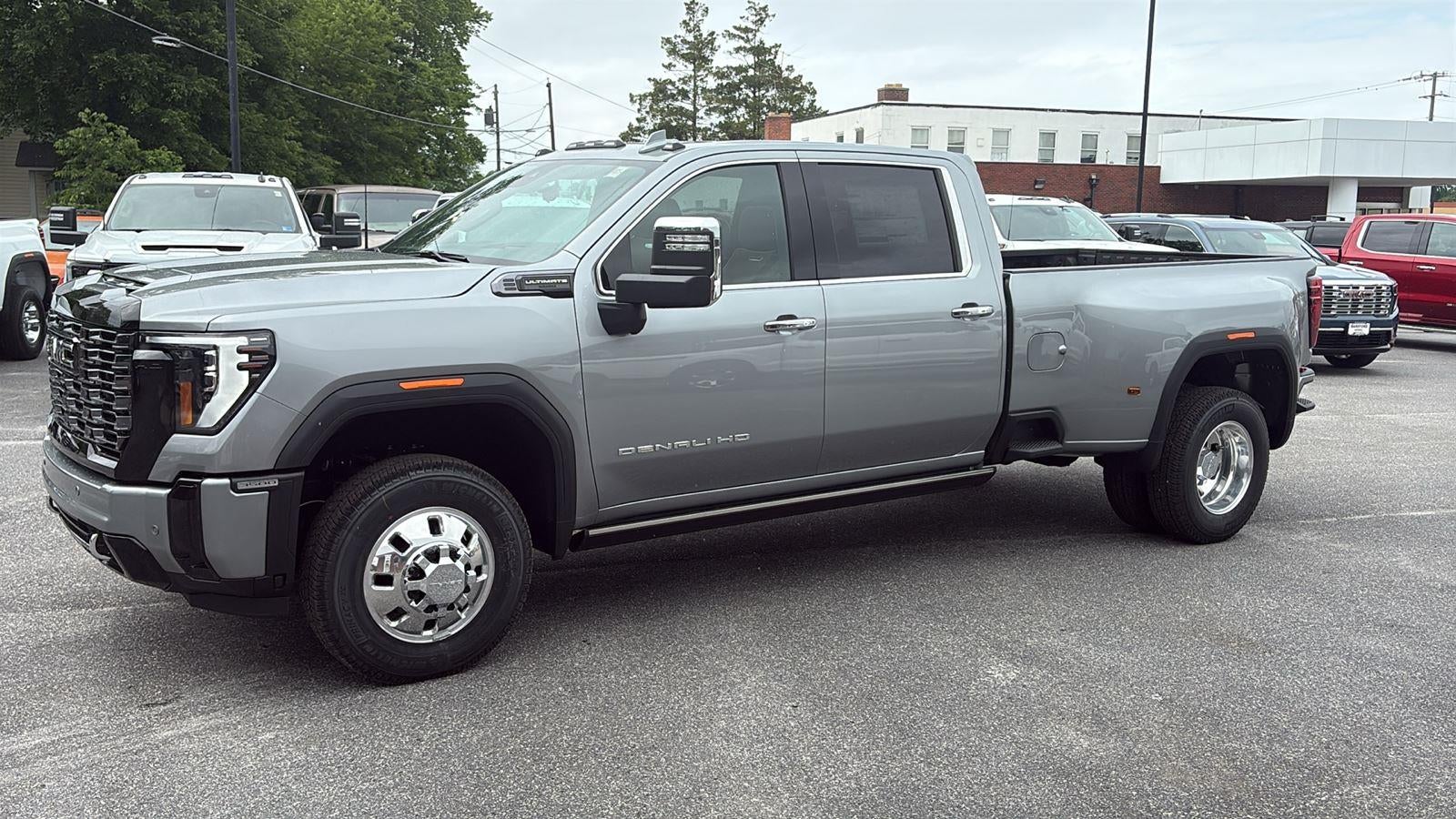 2026 GMC Sierra 3500 HD Denali Ultimate DRW