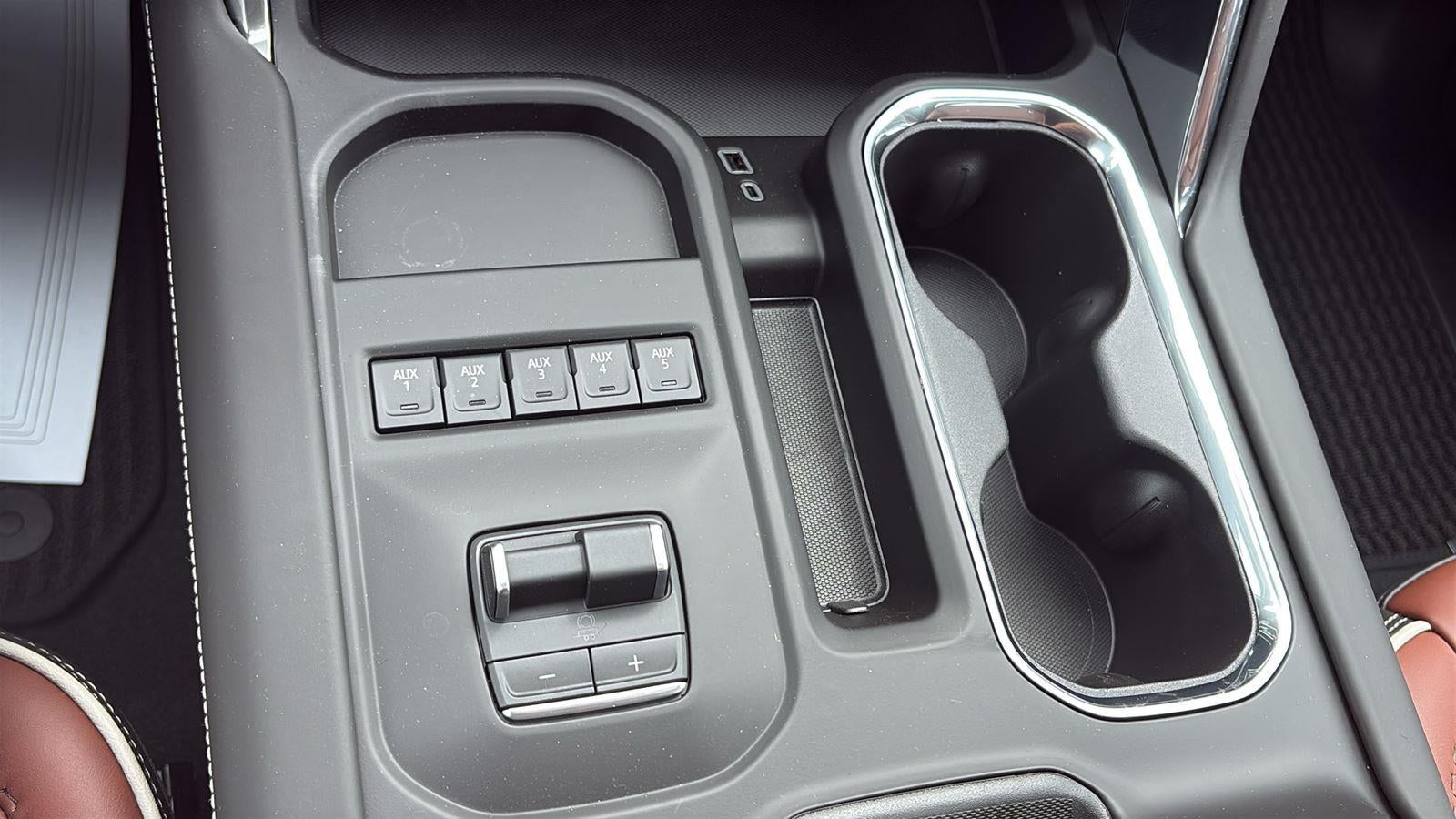 2026 GMC Sierra 3500 HD Denali Ultimate DRW