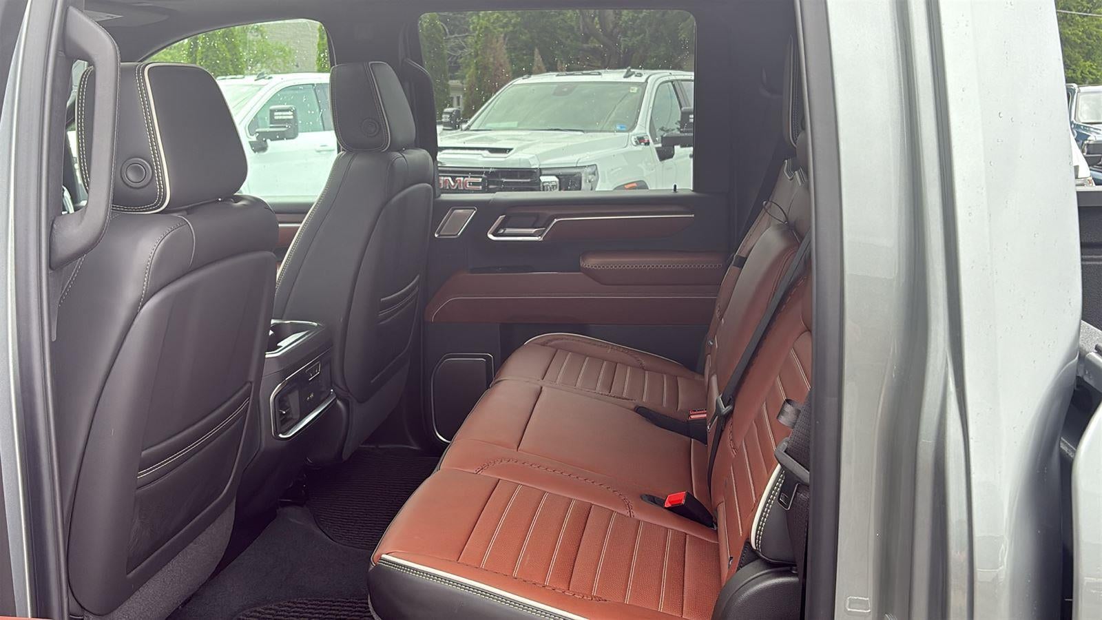 2026 GMC Sierra 3500 HD Denali Ultimate DRW