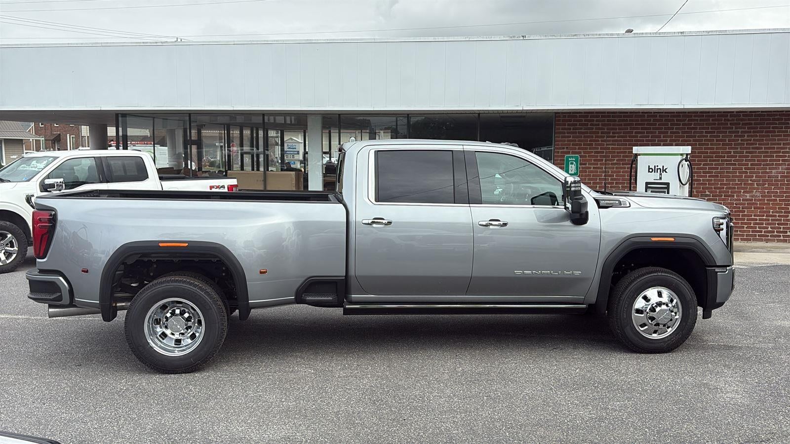 2026 GMC Sierra 3500 HD Denali Ultimate DRW