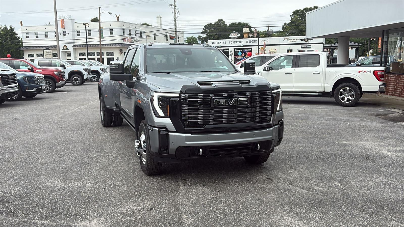 2026 GMC Sierra 3500 HD Denali Ultimate DRW