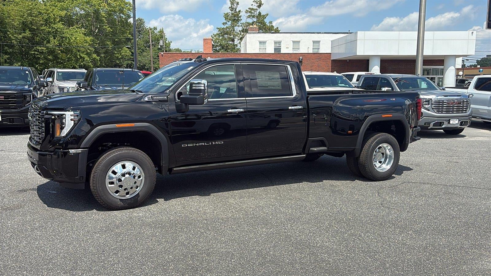 2026 GMC Sierra 3500 HD Denali Ultimate DRW