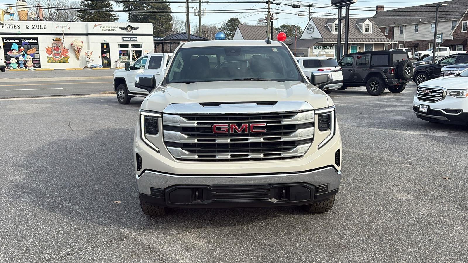 2026 GMC Sierra 1500 SLE