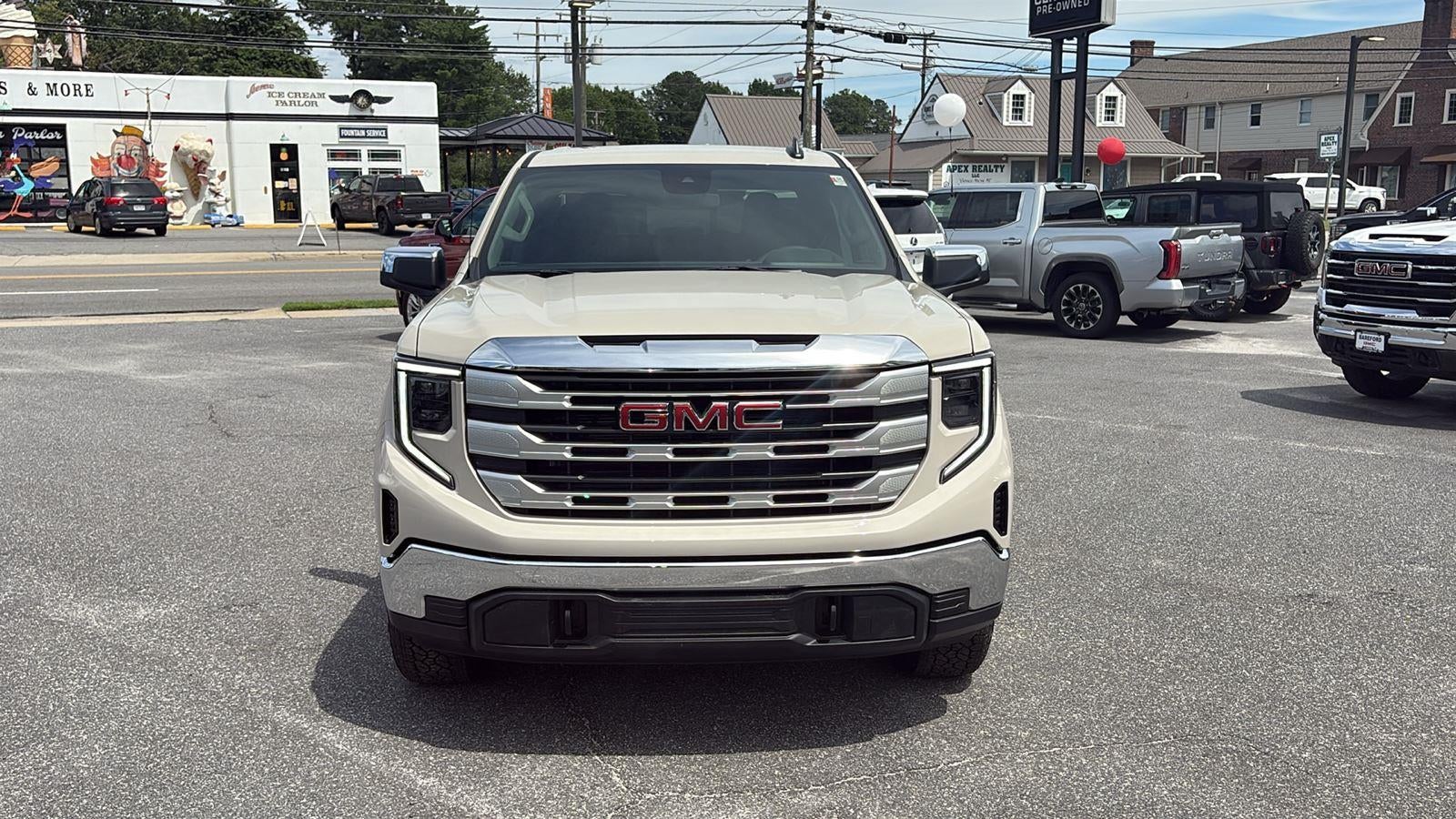 2026 GMC Sierra 1500 SLE