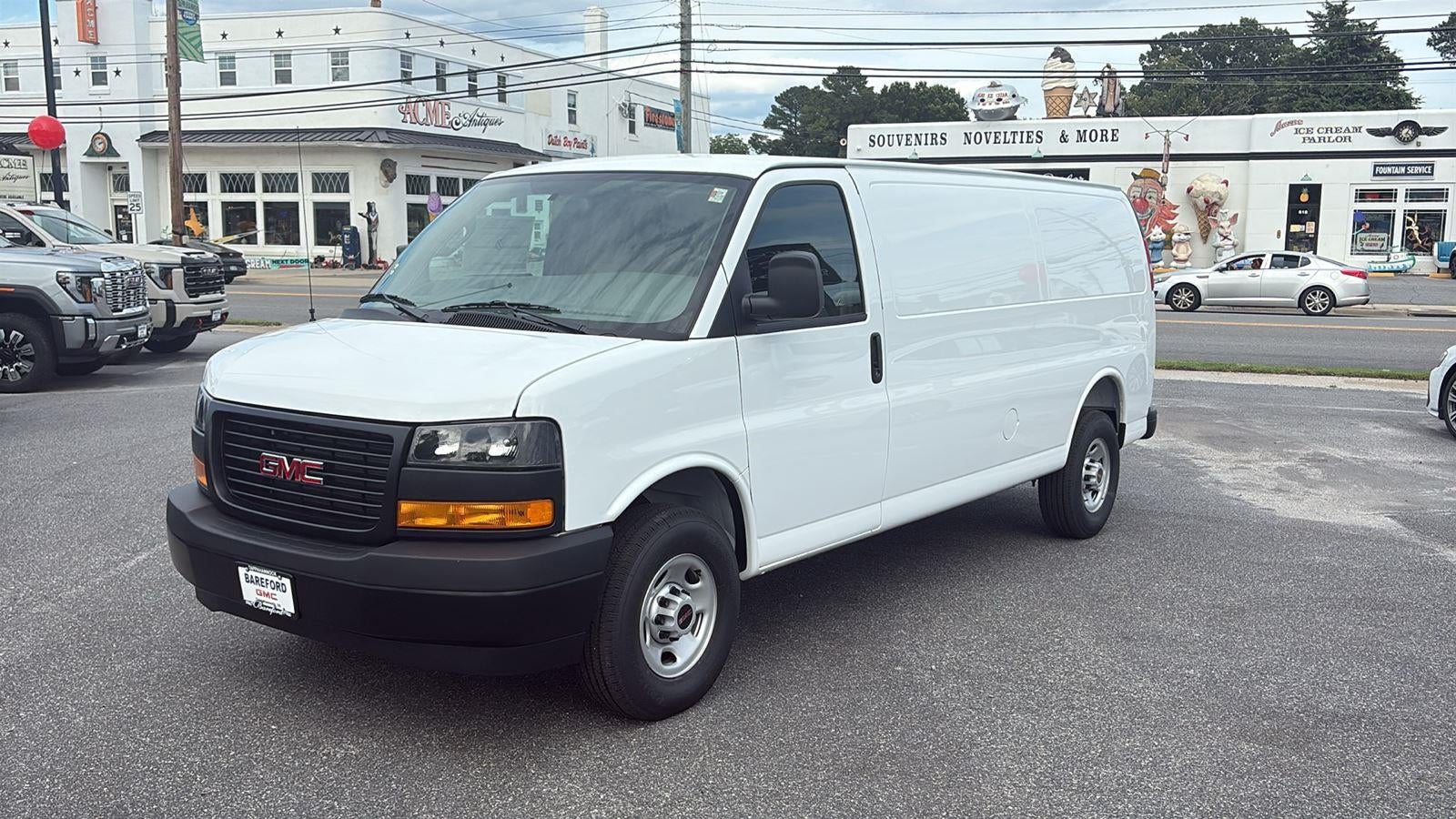 2026 GMC Savana 2500 Ext WB's photo
