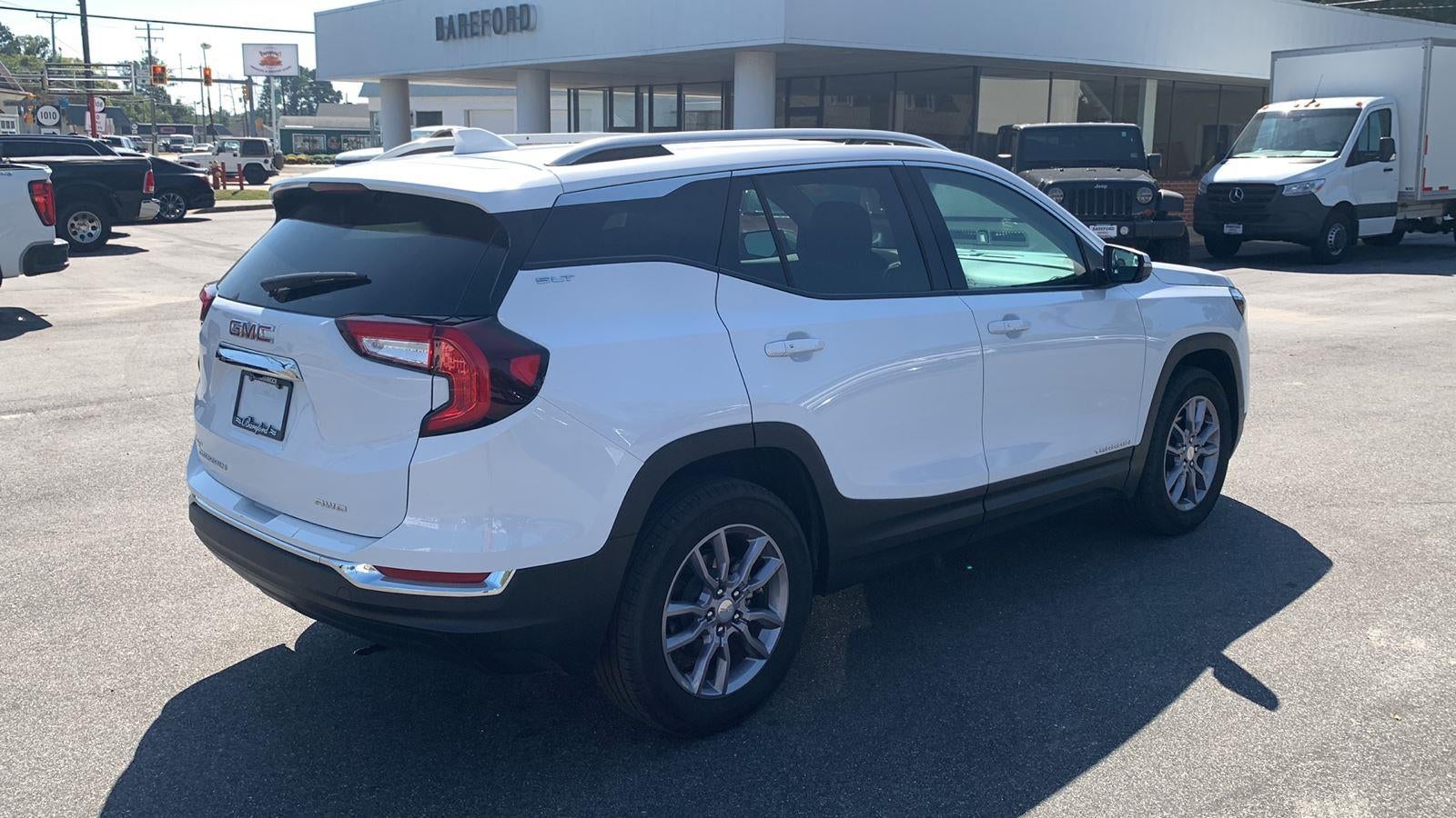 2023 GMC Terrain SLT