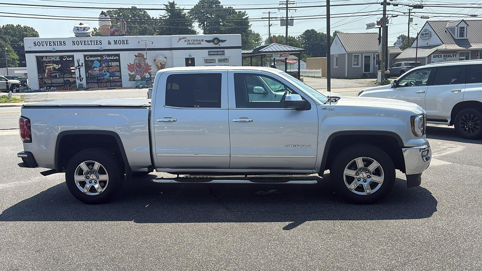 2017 GMC Sierra 1500 SLT