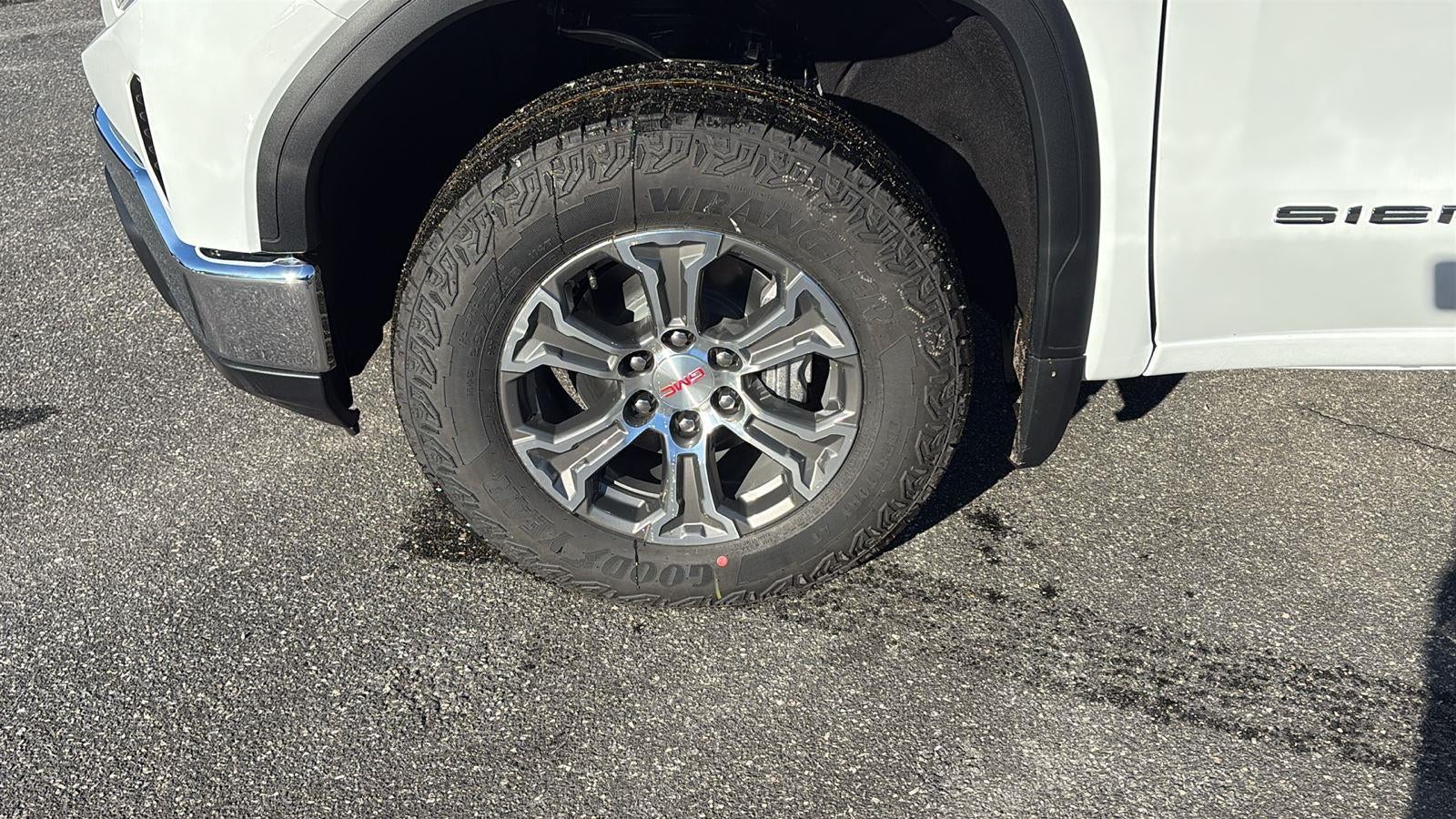 2026 GMC Sierra 1500 SLE