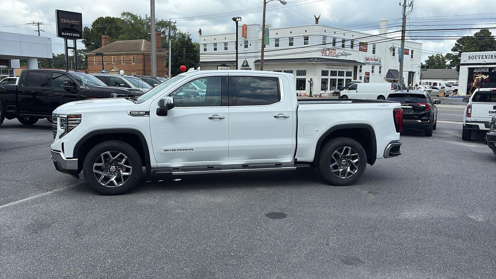 2024 GMC Sierra 1500 SLT