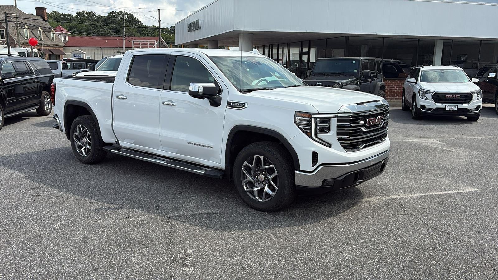 2024 GMC Sierra 1500 SLT